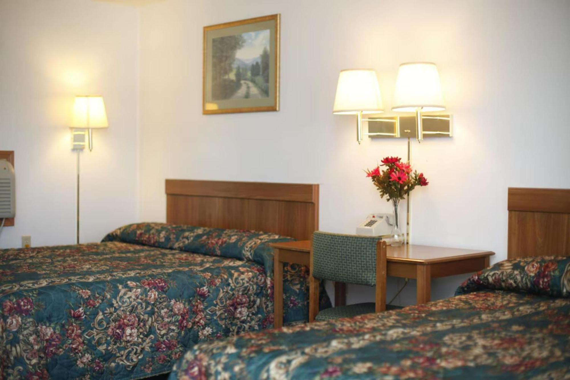 Oyo Travelier Motel Macon Exterior photo