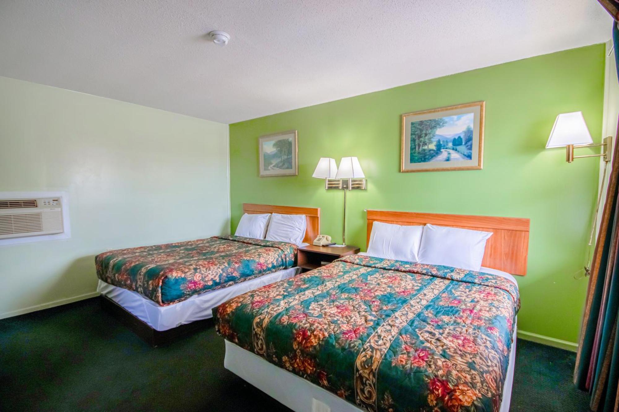 Oyo Travelier Motel Macon Exterior photo